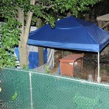 SI chicken lady 'fires' at girl and mother