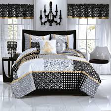 Black And White Twin Bedding Seventeen Magazine Dot Dot Dot 2pc Twin Mini Comforter Set Black White New White Girls Bedroom White Girls Rooms Girls Bedroom Lighting