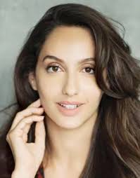 Elle a gagné en popularité dans le cinéma telugu en interprétant des item number dans des films comme temper. Nora Fatehi Birthday And Wiki Bio Net Worth Affair Married Boyfriend Angad Child Age Facts Height Vicky Pachtaoge Parents Salary News