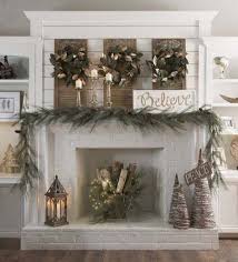 Farmhouse Style Joanna Gaines Mantels 38 Ideas For 2019 Christmas Mantel Decorations Christmas Fireplace Decor Natural Christmas Decor