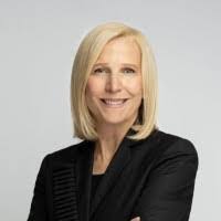 Karen Leggett's Instagram, Twitter & Facebook