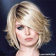 Signe de modernité et de féminité, l a coiffure d'une femme reste l'un de ses points forts tout au long de sa vie. Coiffures Coupe De Cheveux Coupe De Cheveux Coiffure Images Coiffure