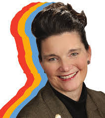 Jessica Ellard's Instagram, Twitter & Facebook