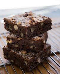 Plus Quune Semaine Pour Decouvrir En Edition Limitee Le Brownie Signe Philippe Conticini Dans Nos Petite Manufacture Un Ga Brownie Patisserie Saint Honore