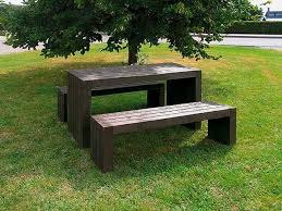 Sorgen sie für entspannung in ihrem hof, garten oder überall sonst in ihrem außenwohnbereich mit. Sitzbank Cermes Parkbanke Sitzbanke Aussenmobiliar Shop Ziegler Metall