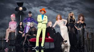 For drag race uk, rupaul sits on the judges' panel along with michelle visage, graham norton and alan carr (rotating on a single seat like carson and ross) and one celebrity guest judge. Rupaul Wallpapers Wallpaper Cave