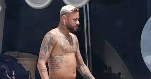 Check spelling or type a new query. Neymar Schockiert Mit Bauch Fotos Aus Dem Urlaub