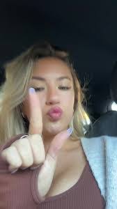 Violet Shafer's Instagram, Twitter & Facebook