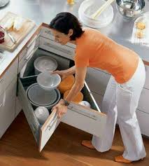 epingle par merouane belhadj amara sur cocina organizads placard angle cuisine rangement cuisine meuble rangement cuisine