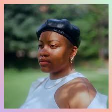 Soñ Gweha, autor en Playlist Curada