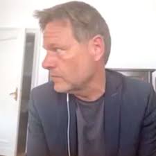 Jun 17, 2021 · die klagen dieser familie gehen die allgemeinheit an: Coronavirus Robert Habeck Grune Fail Bei Interview Er Kann Ihn Einfach Nicht Verhindern Politik