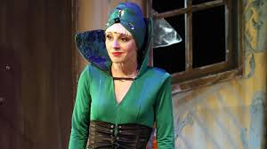 .βασιλείου τοῦ μεγάλου, γρηγορίου τοῦ θεολόγου καὶ ἰωάννου τοῦ χρυσοστόμου, ἀθανασίου καὶ κυρίλλου, ἰωάννου τοῦ ἐλεήμονος, πατριαρχῶν ἀλεξανδρείας, νικολάου τοῦ ἐν μύροις τῆς λυκίας. Matina Nikolaoy Ti Latreyei Na Kanei Tis Nyxtes Me Ton Gio Ths Znews