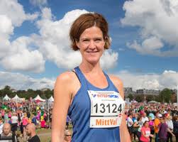 She married comedian david batra in 2002. Jag Ar Lopare Anna Kinberg Batra Runner S World