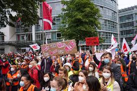 Der streik der bergarbeiter von carbonia wird »sein streik «, denn für ihn ist der kommunismus die einzige möglichkeit, sich mit kameraden zu vereinigen und das schweigen zu brechen. Berlin Gericht Untersagt Streik Bei Vivantes Kliniken Der Spiegel