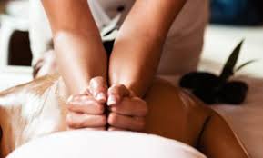 A sacred and sensual experience. Lomi Lomi Nui Hawaiianische Tempelmassage Gym Tv Net