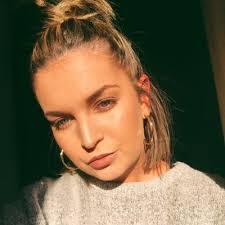 Kimberly Blaney's Instagram, Twitter & Facebook