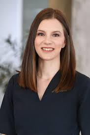 Kelley Greer's Instagram, Twitter & Facebook