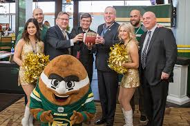 Find great deals on ebay for cfl football edmonton eskimos. Hmshost S Canadian Football Themed Bar Touches Down At Edmonton International The Moodie Davitt Report The Moodie Davitt Report