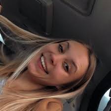 Carrie Ackerman (@carrie_ackermann)