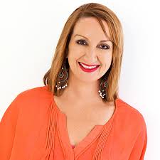 Robyn Shearer's Instagram, Twitter & Facebook