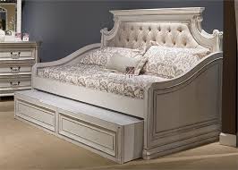 Magnolia's crayons and the cellar rats. Magnolia Manor Bedroom Furniture Bedroom Furniture Ideas