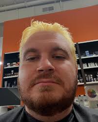 I asked the group chat to send a pic that describes how they feel about the  new huzz diss track that drops tonight/tomorrow, let's just say they're  kinda hyped. 👄 “I Know