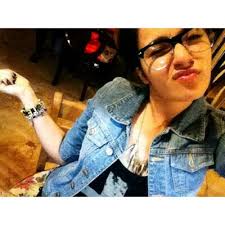 Divine Rivera † (@Divinneee_Club)