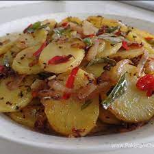 Karahi Potatoes Recipe By Shireen Anwar Pakistani Chef Recipes Recipe Aloo Recipes Recipes Indian Food Recipes