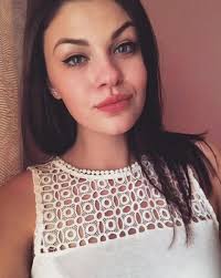 Stiu Ca Voi Nu Ma Haliti Niciunul Versuri