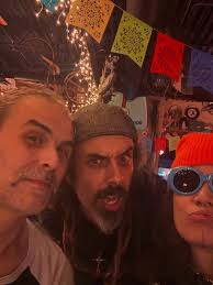 Without further ado, may I present to you our music video for our cover of  Led Zeppelins “The Immigrant Song”! Huge props to Emre Cords for recording  and producing this one, to