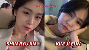 'em cũng thường được nghe rằng mình giống với tiền bối han so hee ạ.' việc ngoại hình của 2 nữ ngôi sao này giống nhau đã là điều nhiều người biết đến, tuy nhiên khi được xem ảnh so sánh thì dàn cast vẫn không khỏi ngạc nhiên và thốt lên. Ryu Moments On Twitter Celebrities With Striking Resemblance Of Shin Ryujin ãƒŸ Actress Kim Ji Eun Actress Han So Hee Actress Ryu Won Apink Son Naeun Https T Co L3ni7dhh62