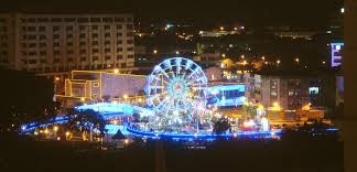 Tempat ni menarik, cuma kurang dipromosi dan pengurusan makan gaji buta. Pirate Park Nite View From Bayview Hotel Mapio Net