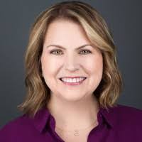 Colleen Arthur's Instagram, Twitter & Facebook