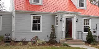 $2.50 a linear foot to $40+ again with the least expensive being thin aluminum and the most costly coming in the copper variety. Seamless Rain Gutters Vs Traditional Gutters Choose Right Gutter