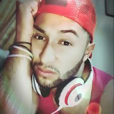 Angel Escoto (@angel_escoto94)