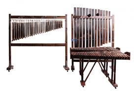 Arumba (alunan rumpun bambu) berasal dari daereah jawa barat. Mengenal 16 Alat Musik Tradisional Jawa Barat Yang Khas Dan Menarik