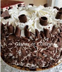 Recette De La Foret Noire Inratable Gateau Et Cuisine Rachida Gateau Facile Et Original Foret Noire Gateaux Et Desserts