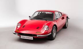 L'ex ferrari dino del 1972 oggi è una ferrari monza 3.6 evo dal tocco più moderno, più funzionale e dal motore più potente (con un rapporto peso/potenza incredibile) ma non ha perso nulla. Ferrari Dino 246 Gt Fast Classics