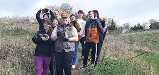 Steam locomotive stops in Glenwood