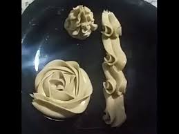 اسهل كريمة زبدة بالكريمة الانجليزية خفيفة و متماسكة Creme Au Beurre A La Creme Anglaise Youtube Creme Au Beurre Creme Anglaise Creme