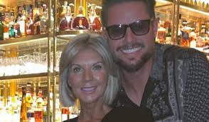 How They Met: Keith Duffy was instantly smitten with Lisa