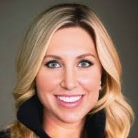 Kim Pfeffer's Instagram, Twitter & Facebook