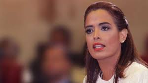 Senadora exige retiro de propuesta de representante del PNP para que  adultos mayores entreguen sus casas