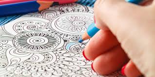 Les coloriages magiques sont des dessins où chaque zone est à colorier d'une couleur spécifique, selon un code défini, indiqué en légende. Le Mandala Une Activite De Coloriage Qui N A Que Des Atouts