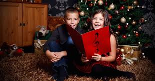 Kinder erwarten das weihnachtsfest mit großer spannung. á… Die Schonsten Weihnachtslieder Fur Kinder Zum Mitsingen