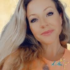 Kelsey Bowen's Instagram, Twitter & Facebook