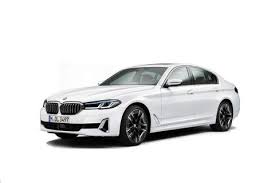 Check 2020 5 series on road car price ex showroom rto insurance offers in ludhiana. Bmw 5 Series Price In Uae New Bmw 5 Series Photos And Specs Yallamotor