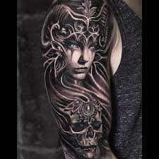 An Absolutely Stunning Lady Head And Skull Mashup By Mumia Ig Mumia916 Blackandgrey Ladyhead Mumia Realism Skull Valkyrie Tattoo Tattoos Skull Tattoos