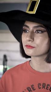 T-shirt retrò con gatto di Halloween, 'You're Creeping Meowt', divertente  design nero vintage con carattere horror classico, maglietta girocollo in  cotone pesante unisex