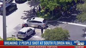 (devoun cetourte/miami herald via ap). 2 Injured In Shooting At Miami Mall Wfla